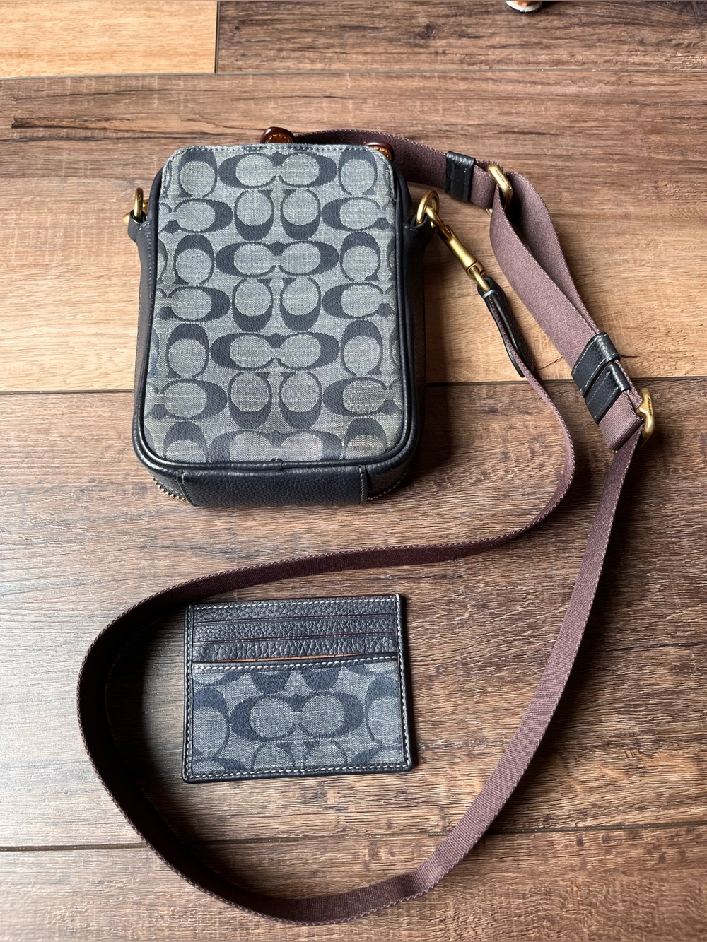Coach Signature chambray/navy pebble leather crossbody & matching card case!